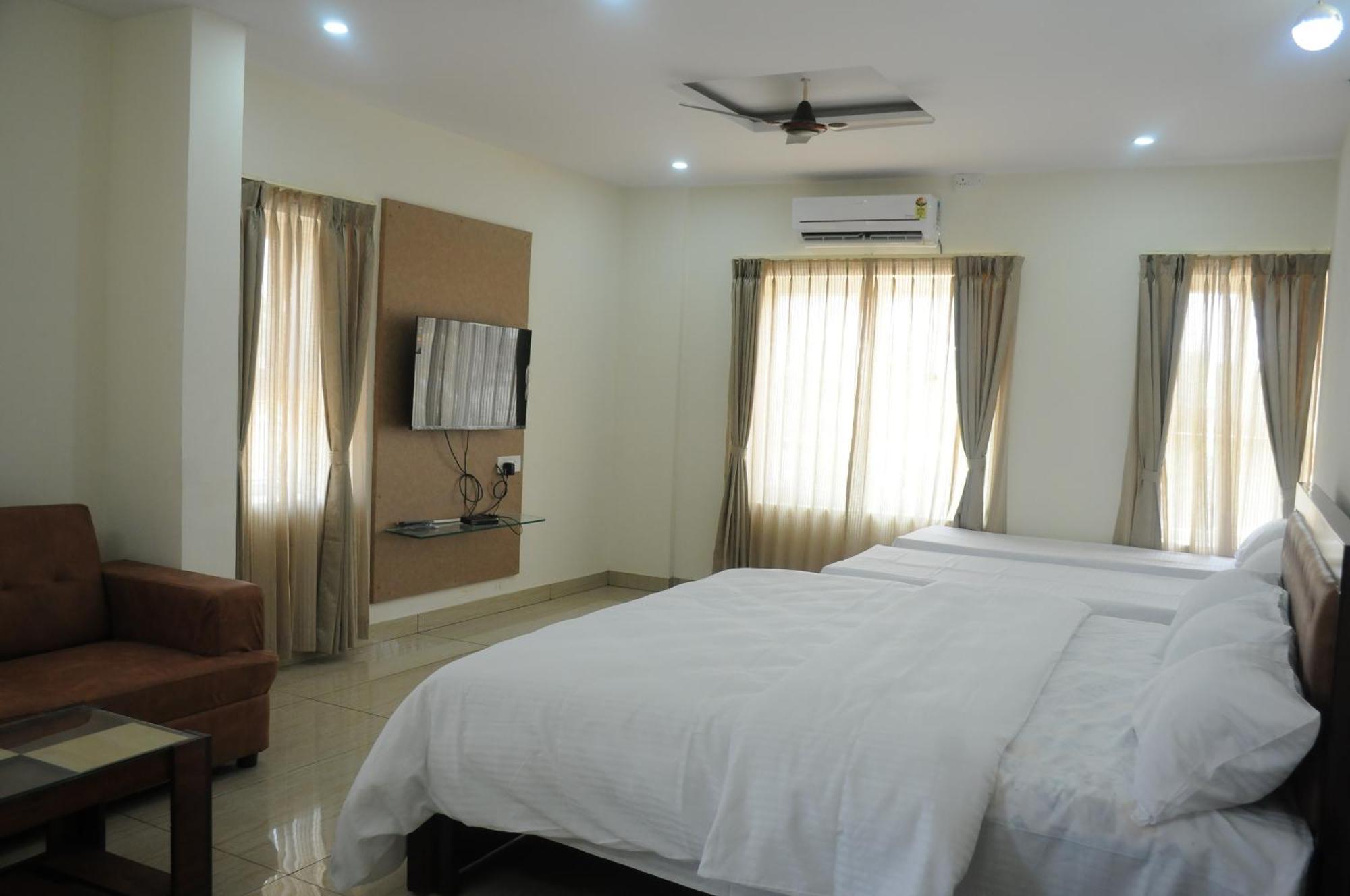 Amma Inn Elegance Suites And Apartments Májszúr Kültér fotó
